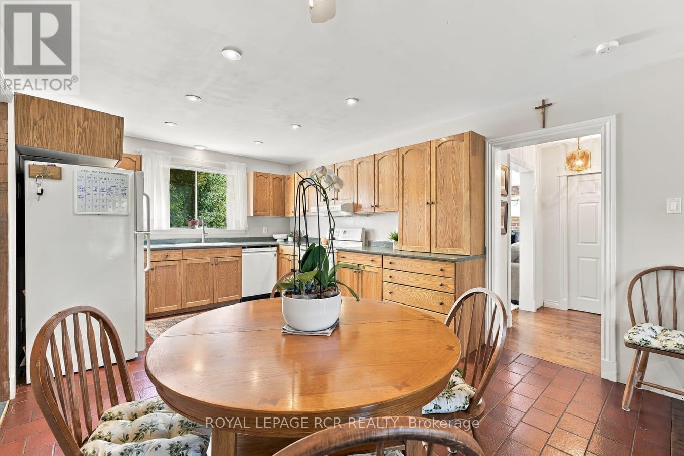 22541 Kennedy Road, East Gwillimbury, Ontario  L0G 1R0 - Photo 14 - N13849350