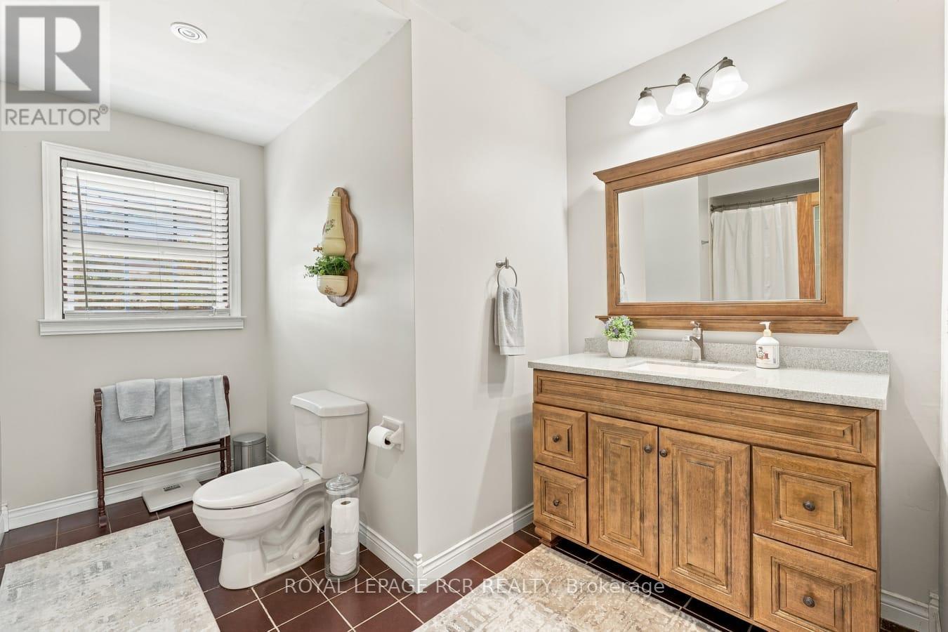 22541 Kennedy Road, East Gwillimbury, Ontario  L0G 1R0 - Photo 23 - N13849350