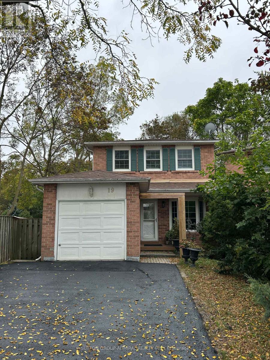 19 Backus Court, Markham (Raymerville), Ontario  L3P 6V6 - Photo 2 - N13849456