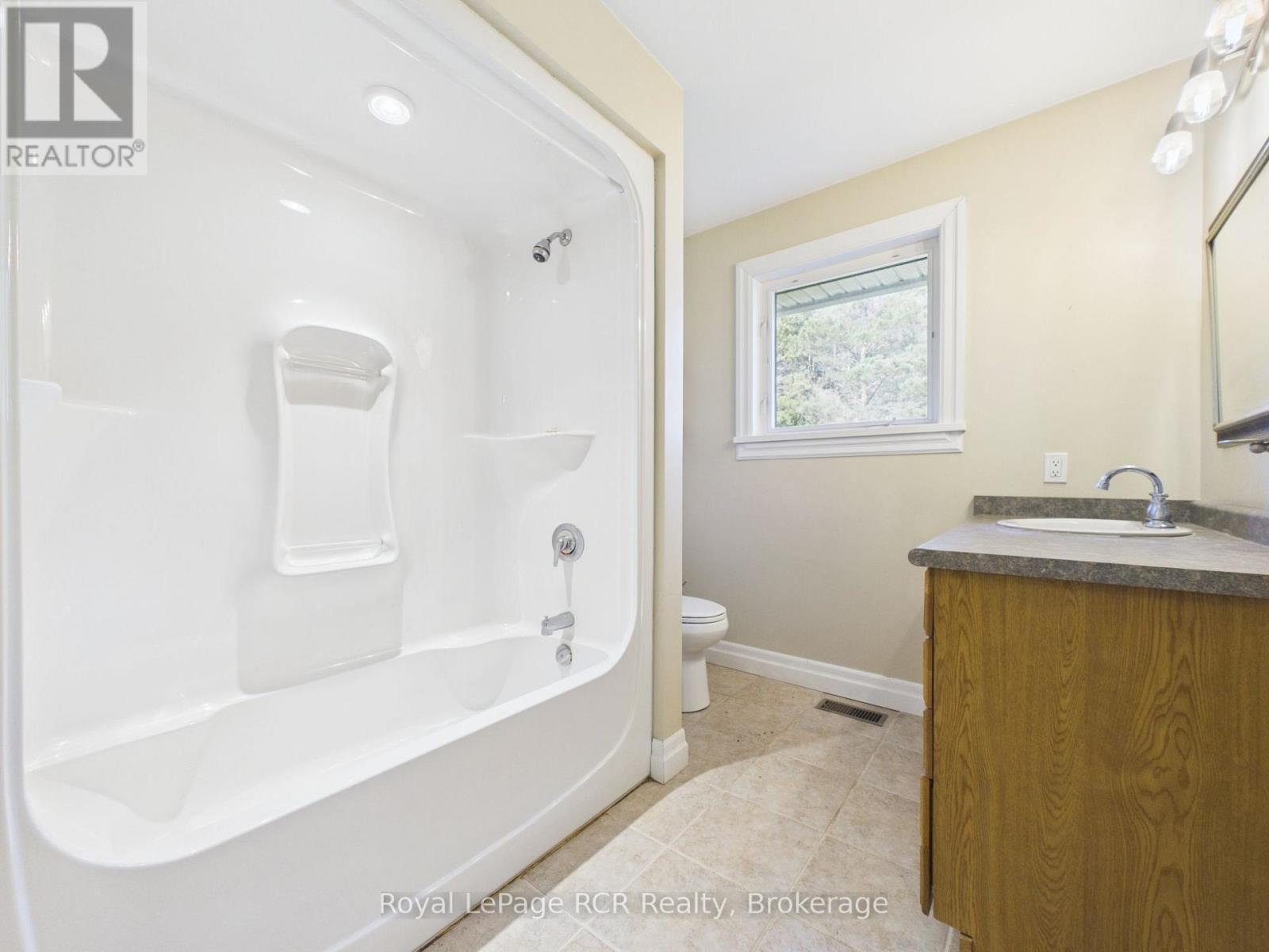 636 Kairshea Avenue, Huron-Kinloss, Ontario  N0G 2B0 - Photo 22 - X13849482