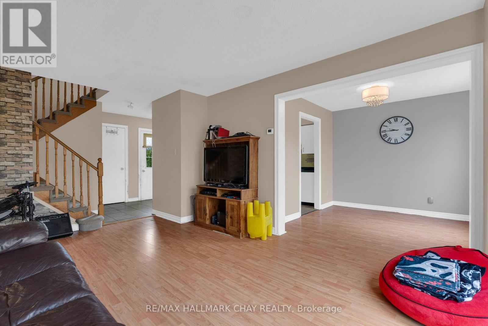 104 Ferguson Drive, Barrie, Ontario  L4N 7E5 - Photo 8 - S13849462