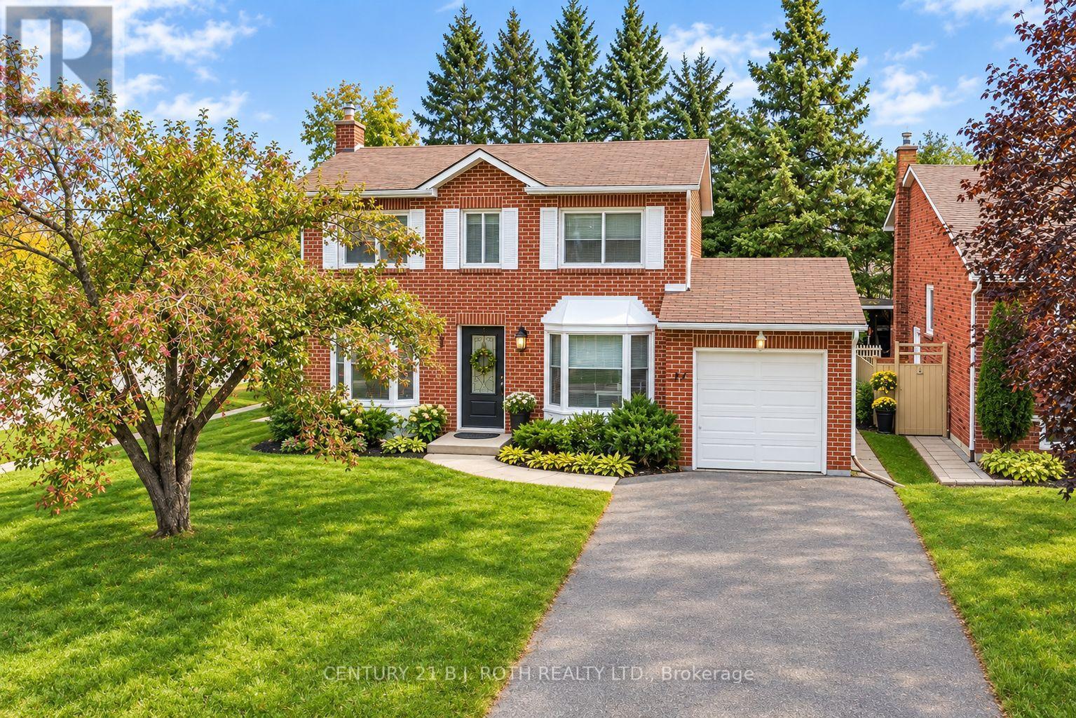 77 PEPLER PLACE, Barrie, Ontario