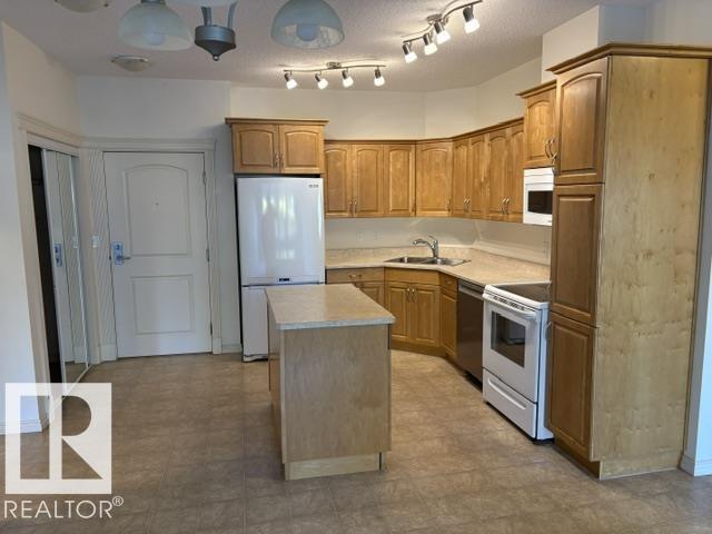 #325 9820 165 ST NW