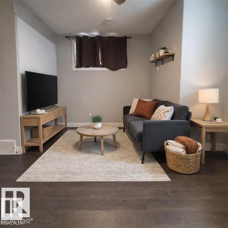 11903 37 ST NW