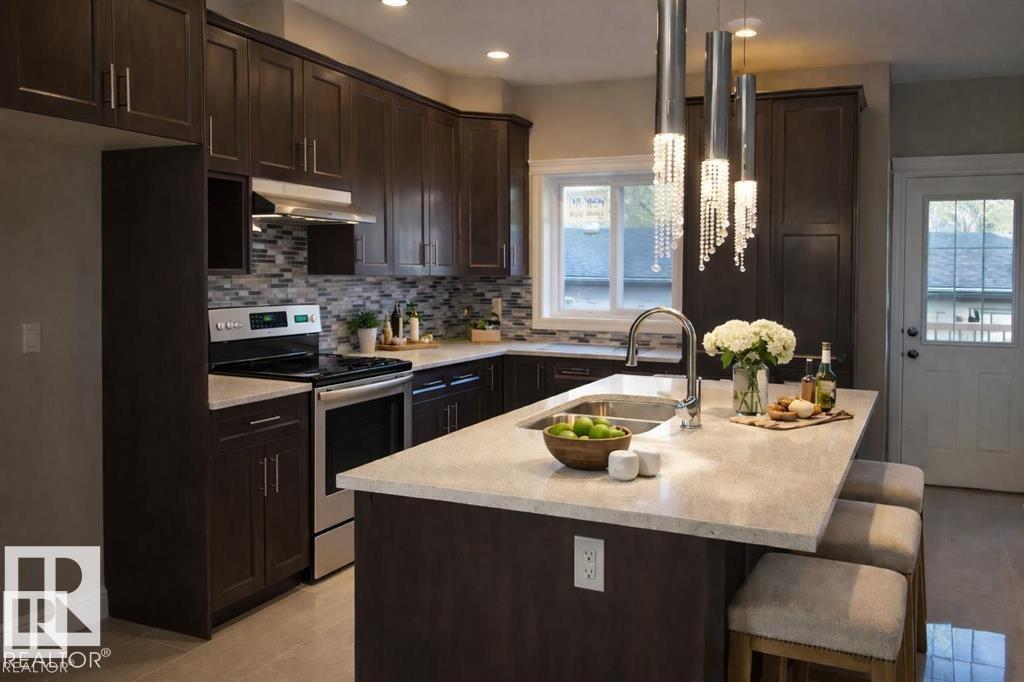 11903 37 ST NW