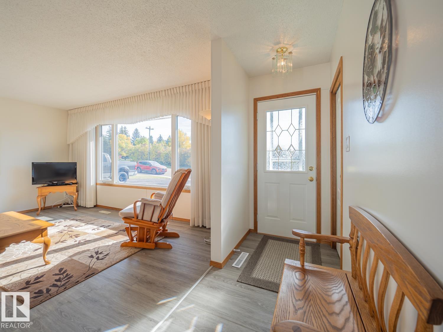 5320 54 ST