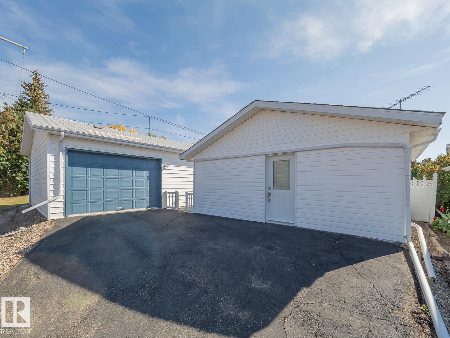 5320 54 ST