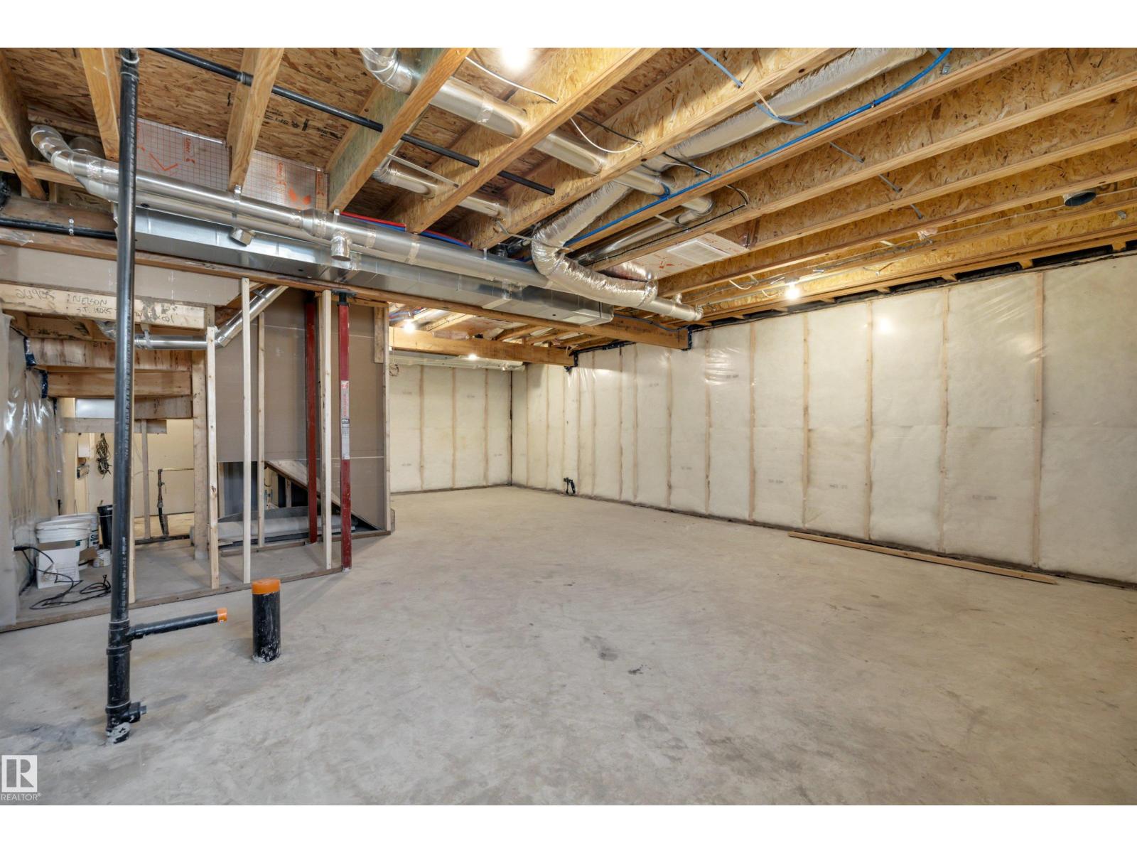 18015 73 ST NW