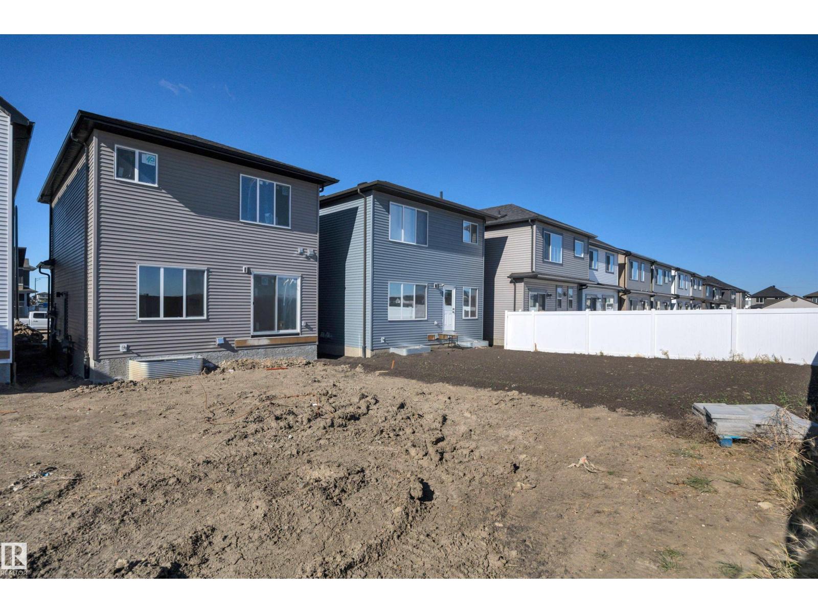18015 73 ST NW
