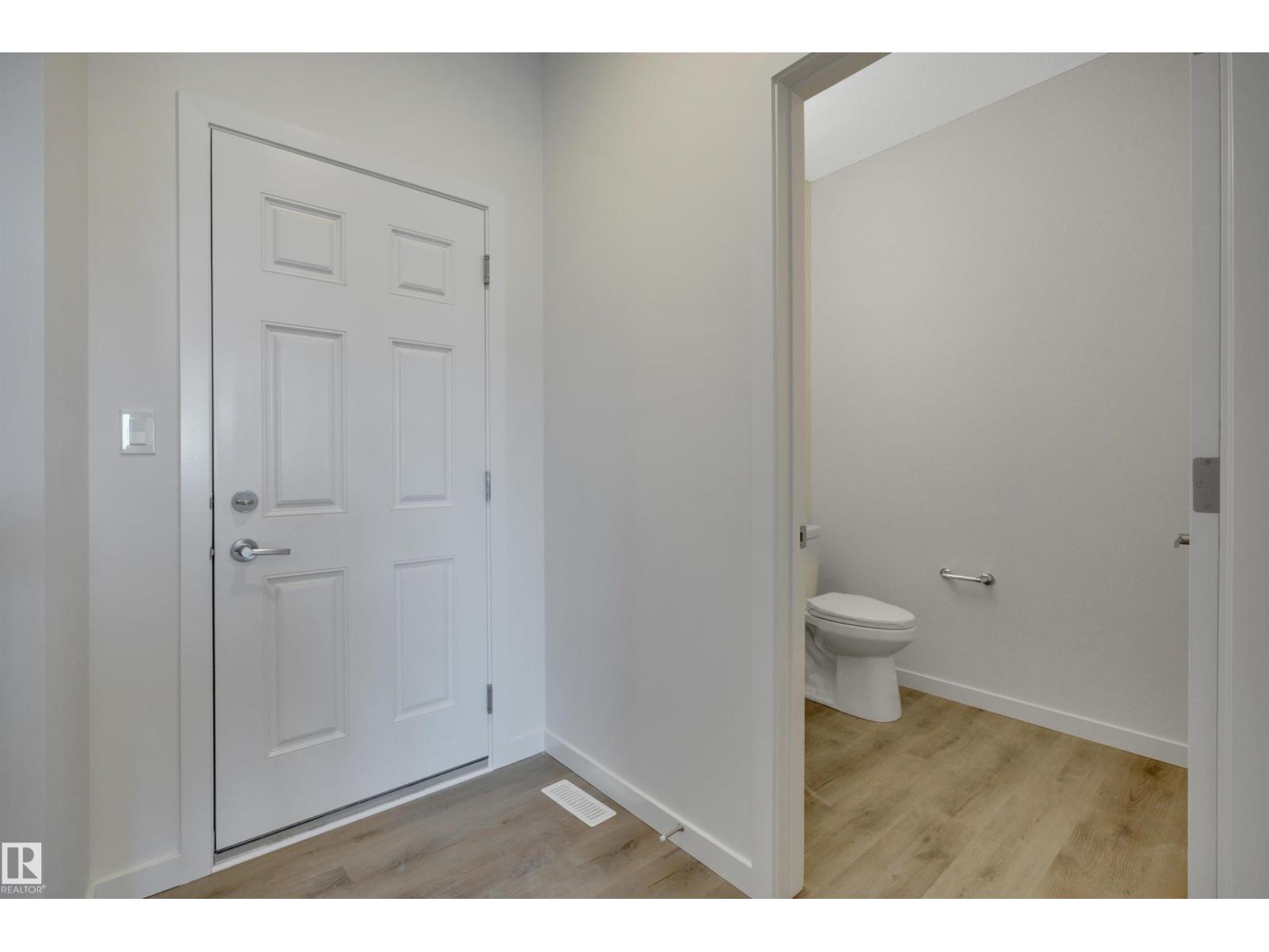 18015 73 ST NW