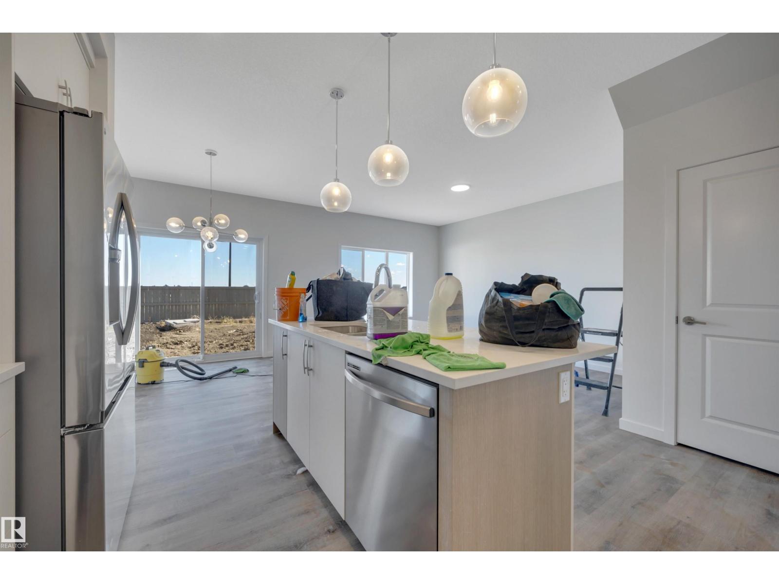 18015 73 ST NW