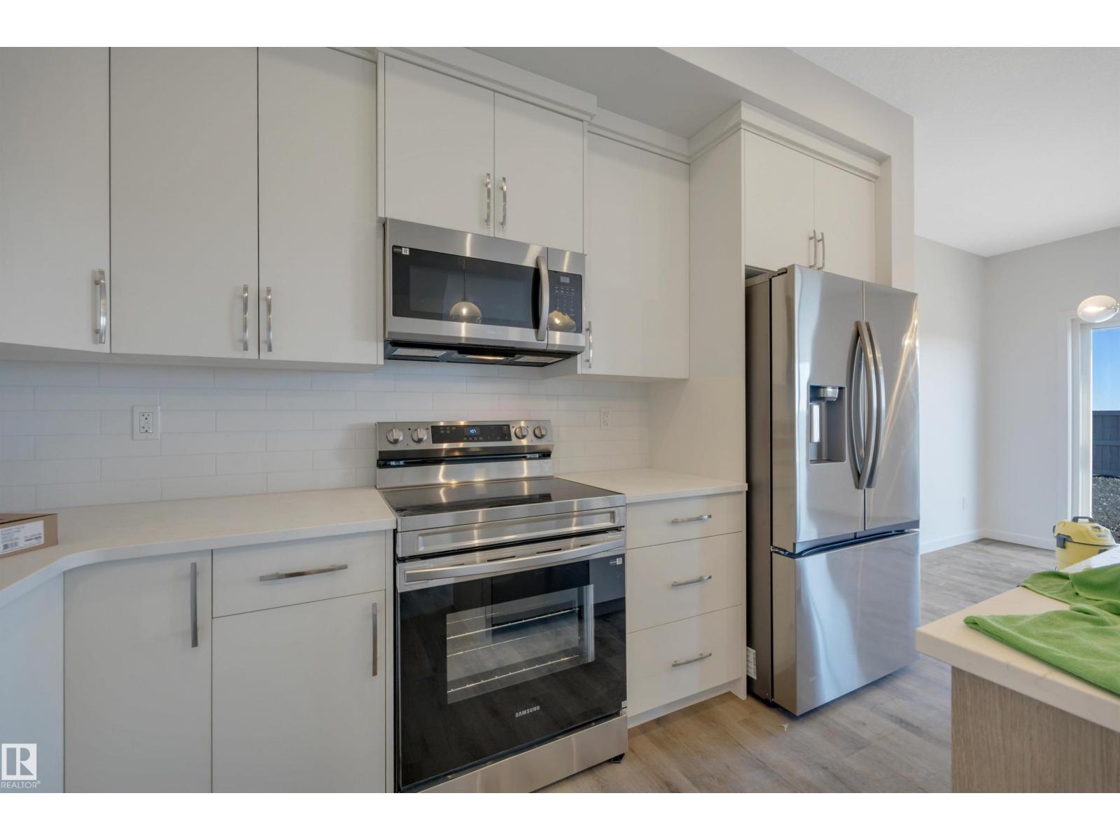 18015 73 ST NW