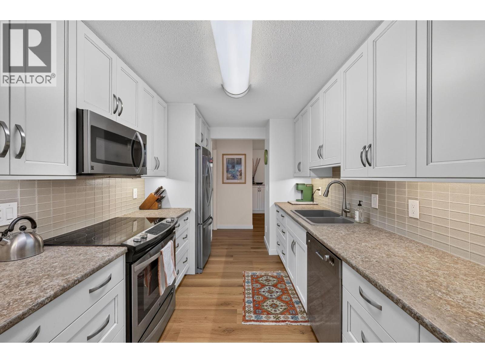920 Glenwood Avenue Unit# 208