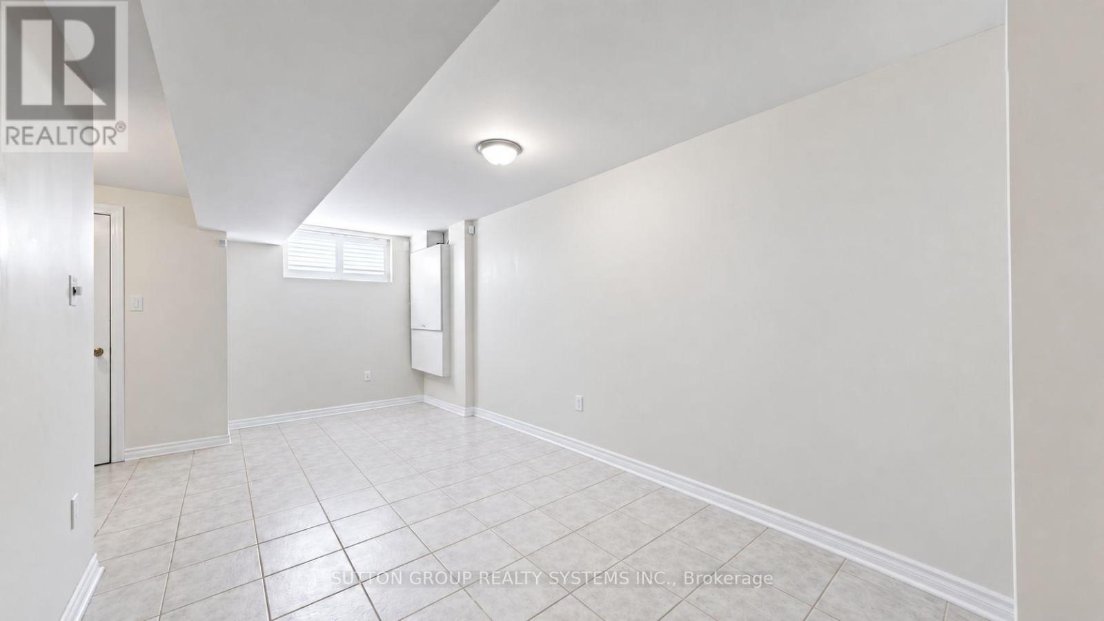 2138 Eglinton Avenue W, Toronto, Ontario M6E 2K8 - Photo 25 - W13849230