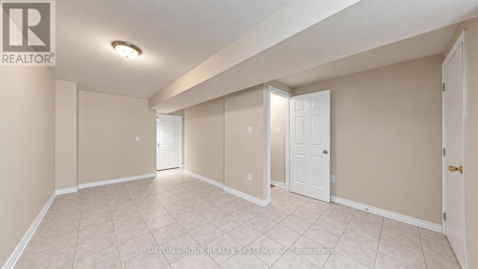 2138 Eglinton Avenue W, Toronto, Ontario M6E 2K8 - Photo 27 - W13849230