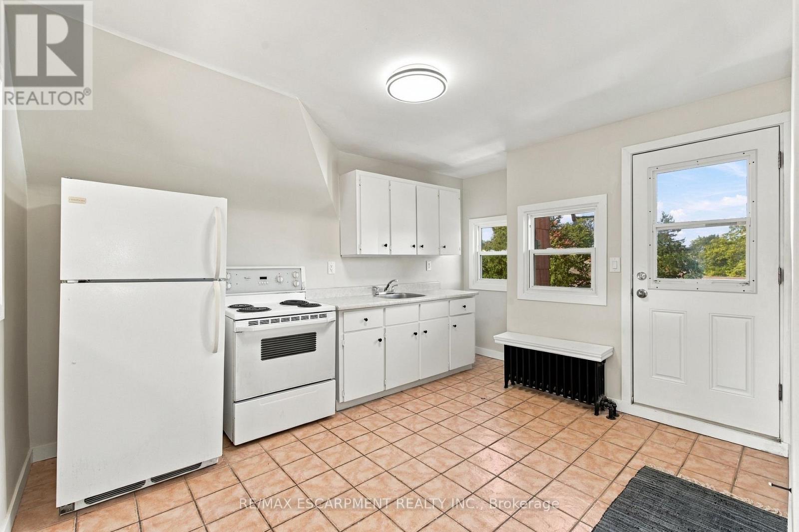 100 Balsam Avenue S, Hamilton, Ontario  L8M 3B3 - Photo 36 - X13849398