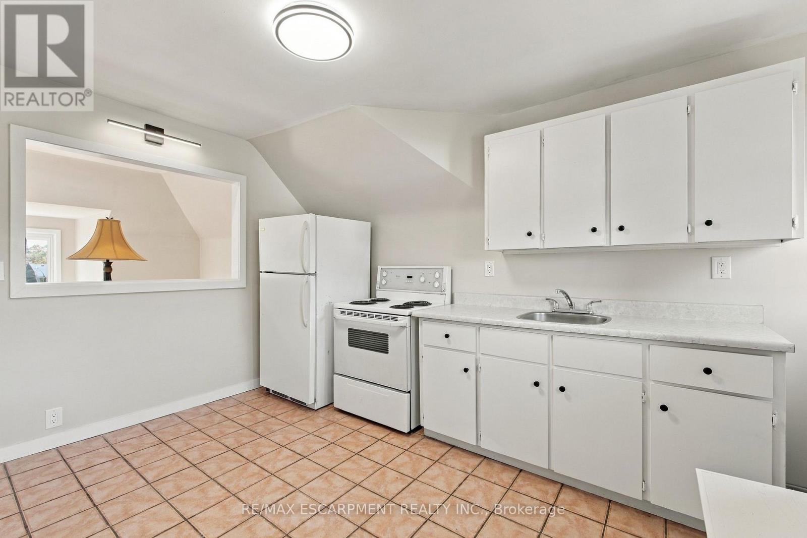 100 Balsam Avenue S, Hamilton, Ontario  L8M 3B3 - Photo 38 - X13849398