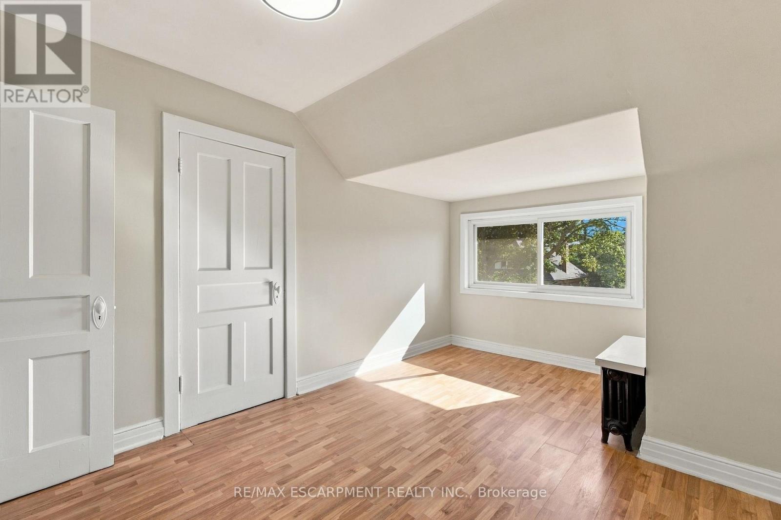 100 Balsam Avenue S, Hamilton, Ontario  L8M 3B3 - Photo 42 - X13849398
