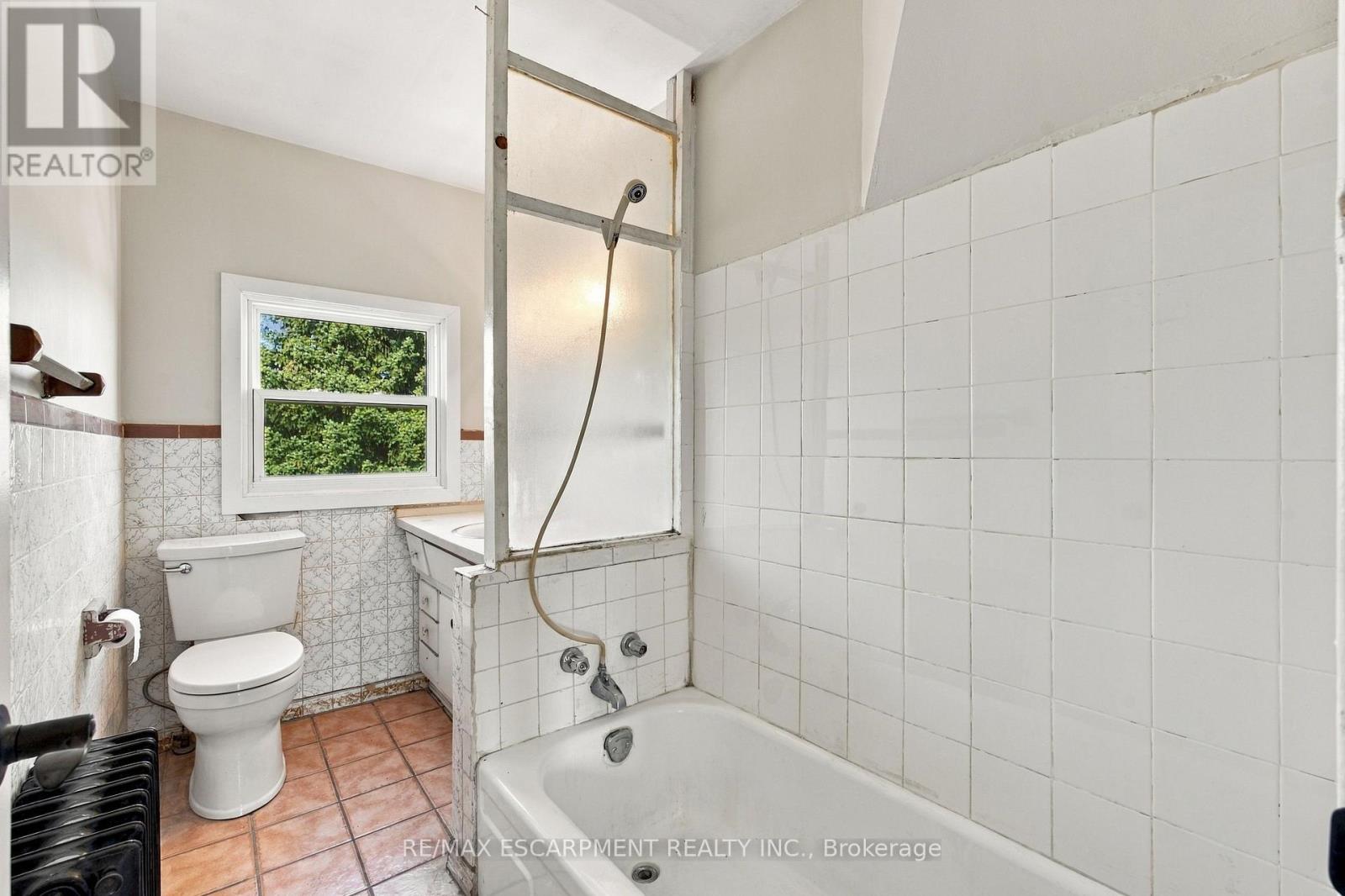 100 Balsam Avenue S, Hamilton, Ontario  L8M 3B3 - Photo 43 - X13849398