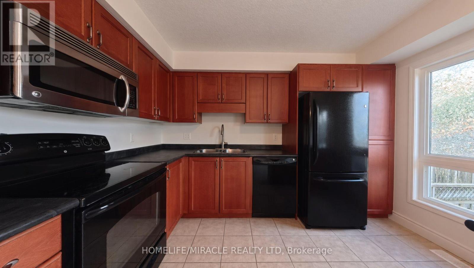 250 Parkvale Drive, Kitchener, Ontario  N2R 1Y8 - Photo 15 - X13849400