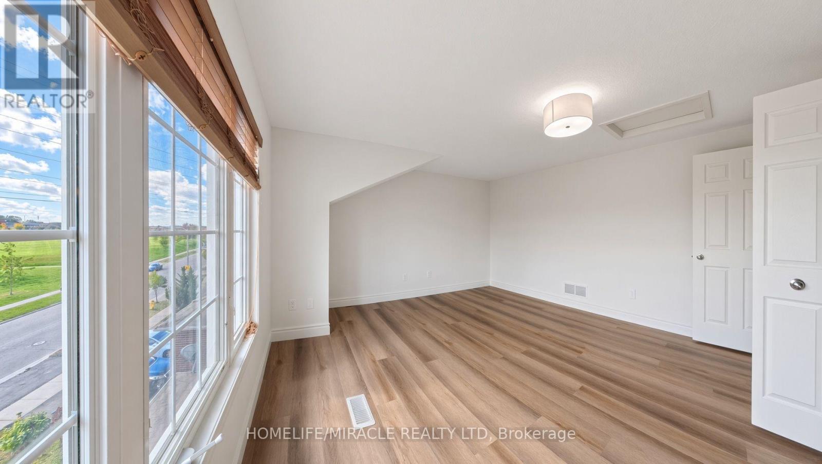 250 Parkvale Drive, Kitchener, Ontario  N2R 1Y8 - Photo 39 - X13849400