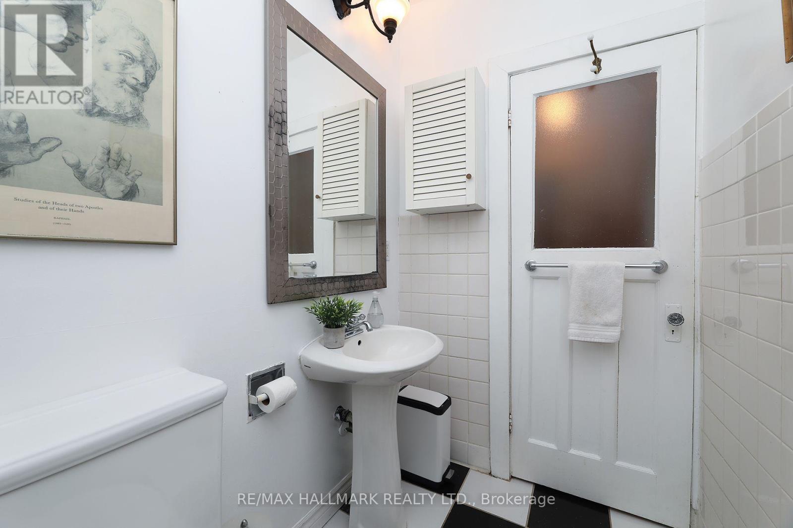 1 Lockwood Road, Toronto, Ontario  M4L 3M7 - Photo 16 - E13843322