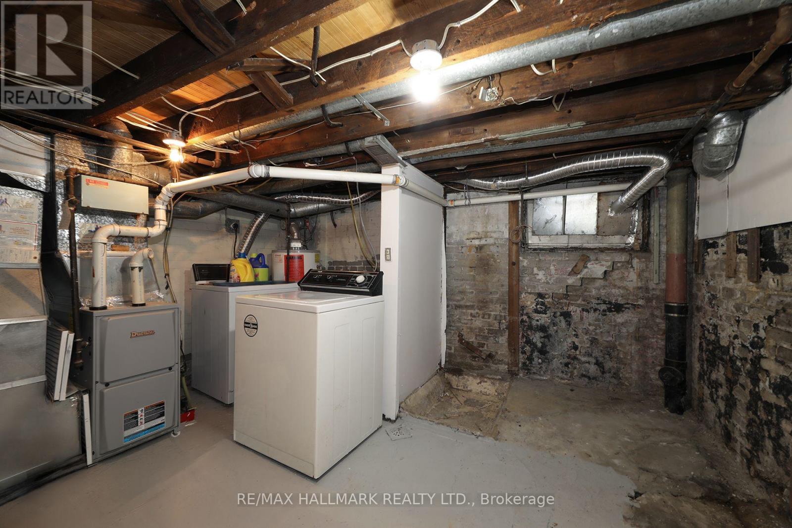 1 Lockwood Road, Toronto, Ontario  M4L 3M7 - Photo 20 - E13843322