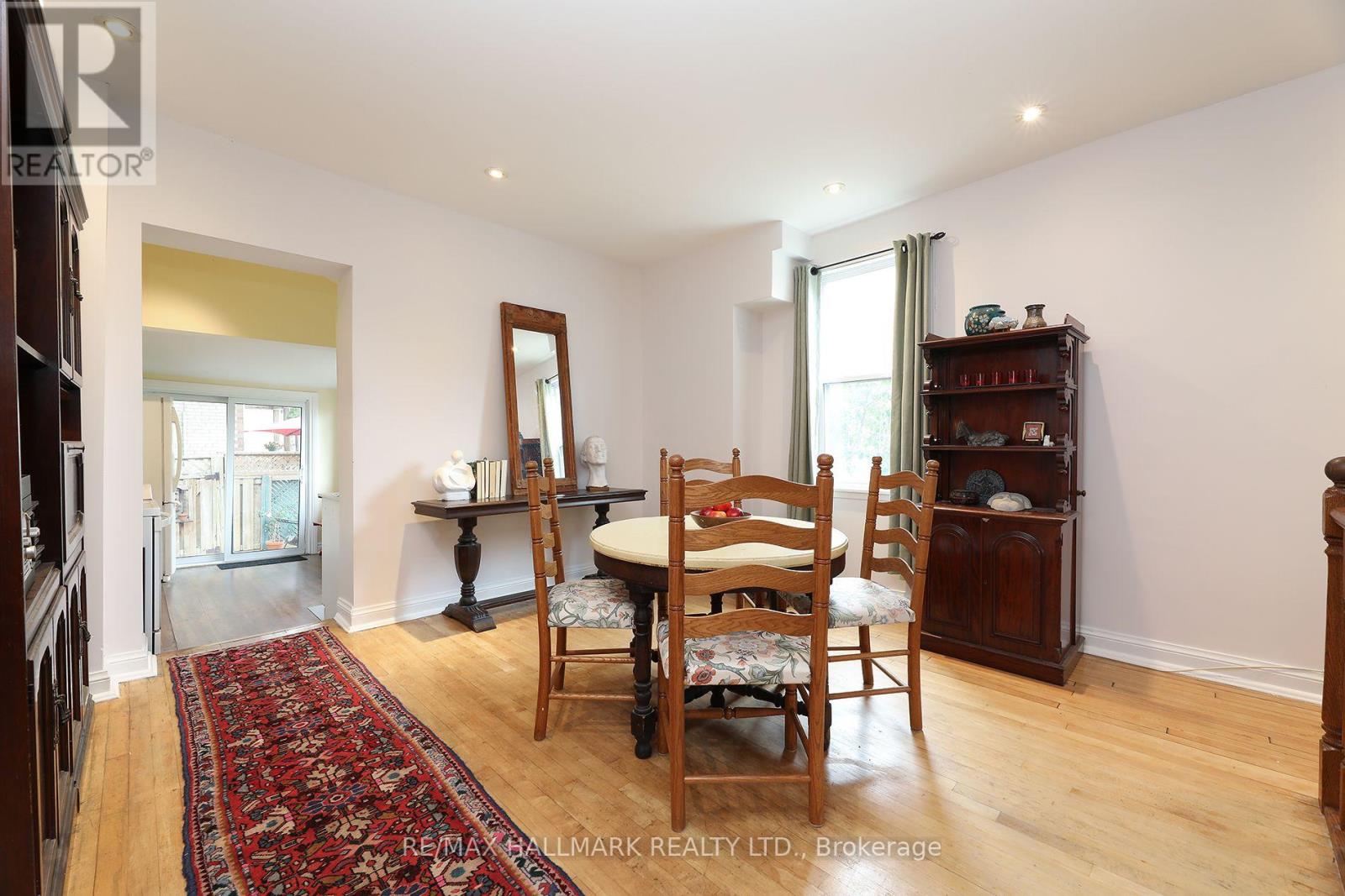 1 Lockwood Road, Toronto, Ontario  M4L 3M7 - Photo 7 - E13843322