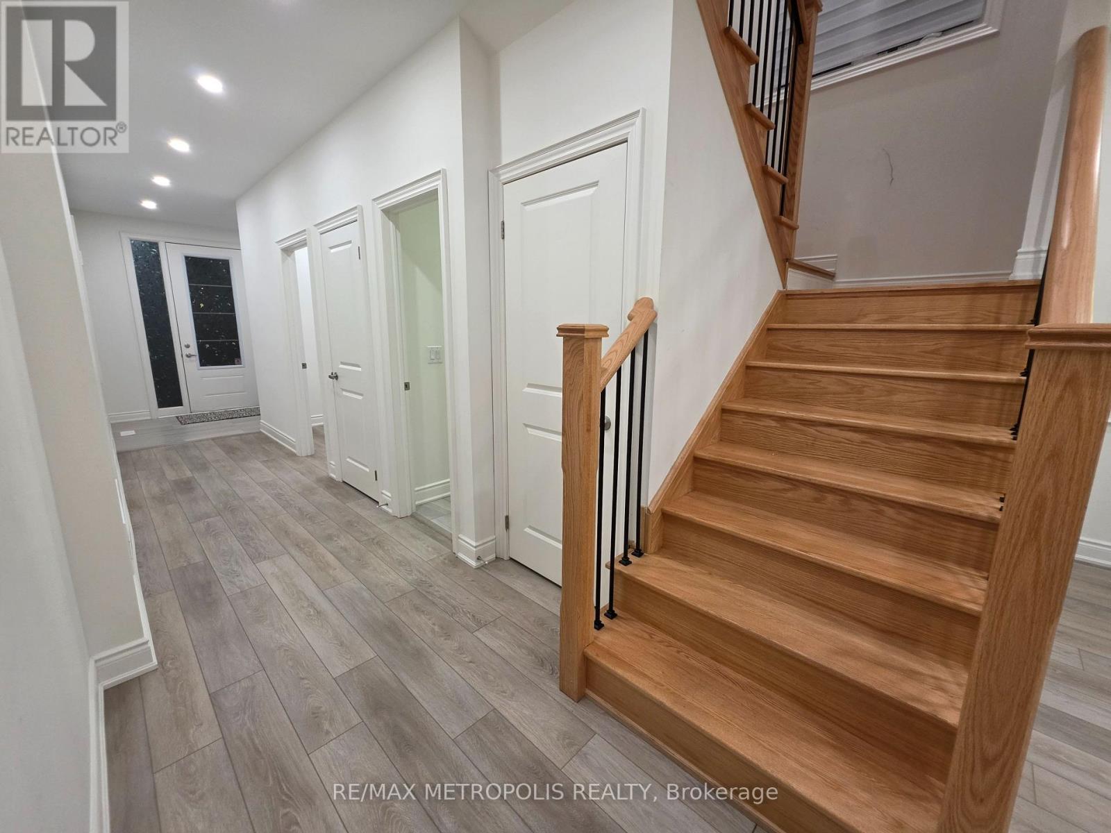 10 Wraggs Road, Bradford West Gwillimbury, Ontario  L3Z 4N1 - Photo 19 - N13835092