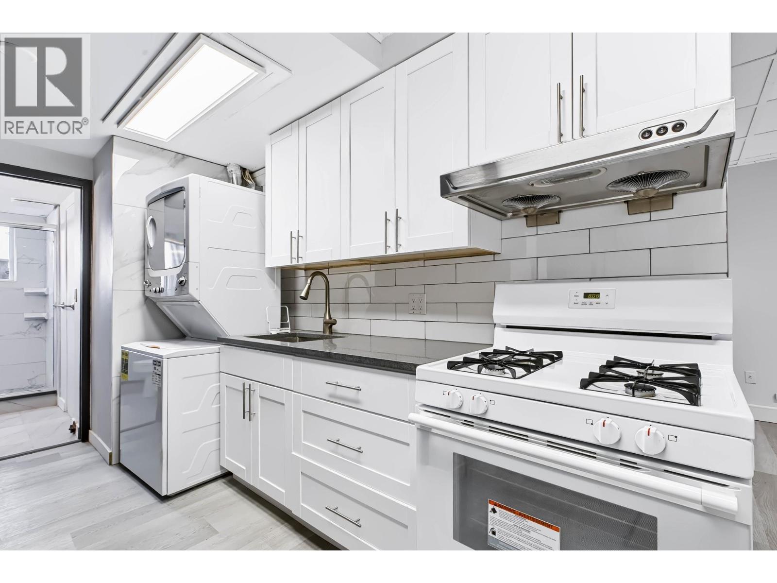 11160 Barkentine Place, Richmond, British Columbia  V7E 4R1 - Photo 37 - R3163243