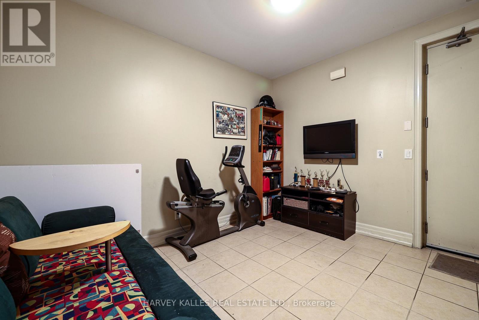 Th9 - 21 Burkebrook Place, Toronto, Ontario  M4G 0A2 - Photo 40 - C13849062