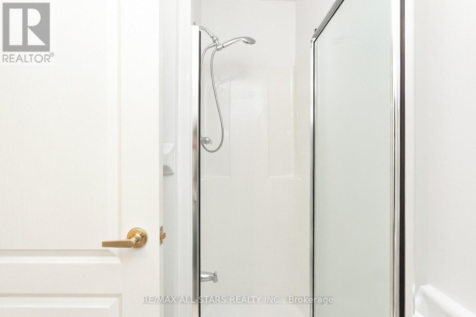 28 Blue Heron Beach Way, Markham, Ontario L6E 1B4 - Photo 34 - N13849088