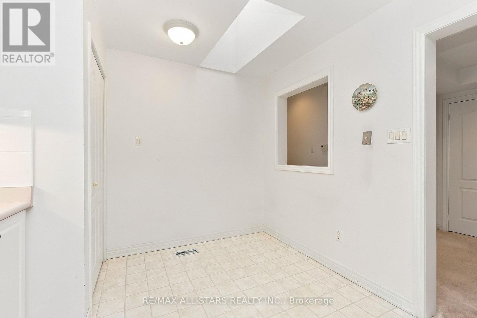 28 Blue Heron Beach Way, Markham, Ontario L6E 1B4 - Photo 24 - N13849088