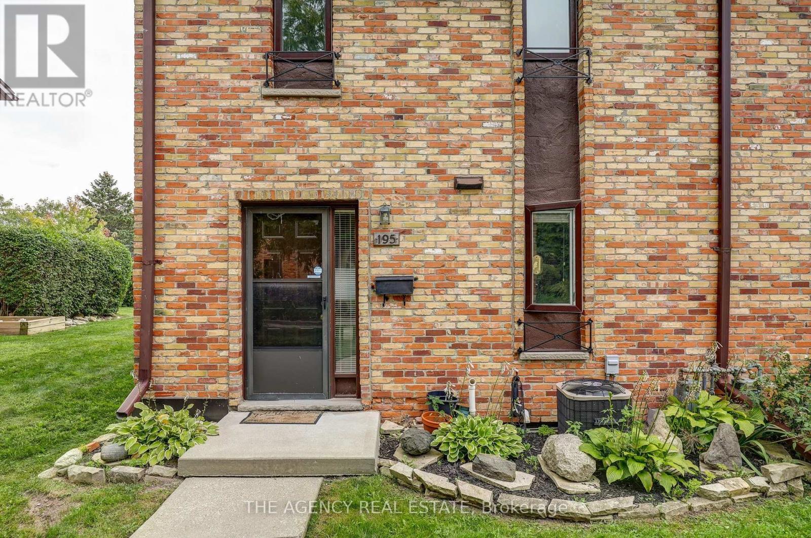195 Millbank Drive, London South, Ontario  N6C 4V9 - Photo 5 - X13846728