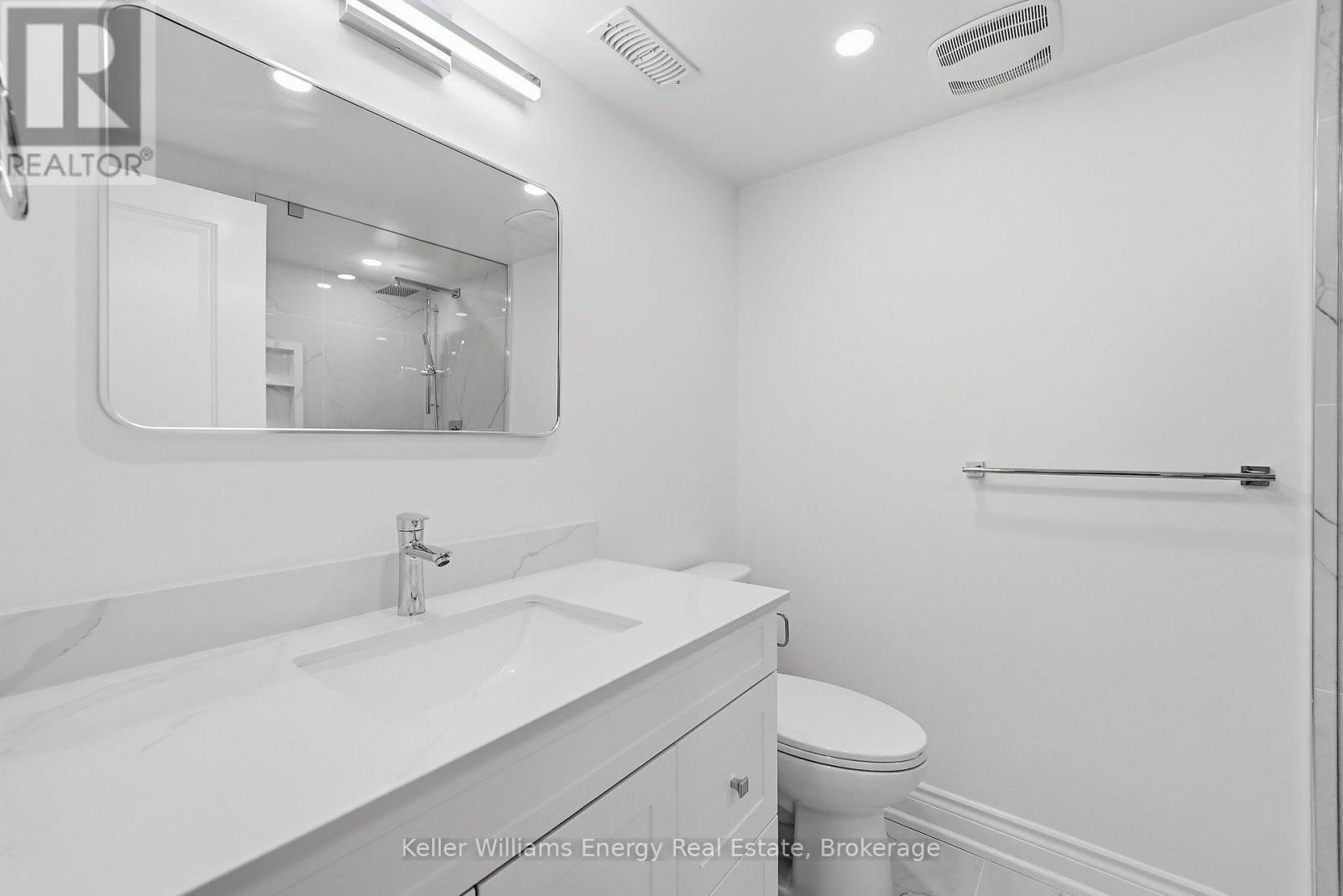 54 Eastlawn Street, Oshawa, Ontario L1H 7J8 - Photo 33 - E13849864