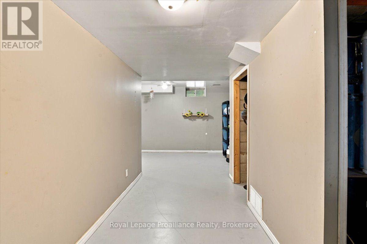 53 Hartin Road, Addington Highlands, Ontario  K0H 2G0 - Photo 30 - X13849734