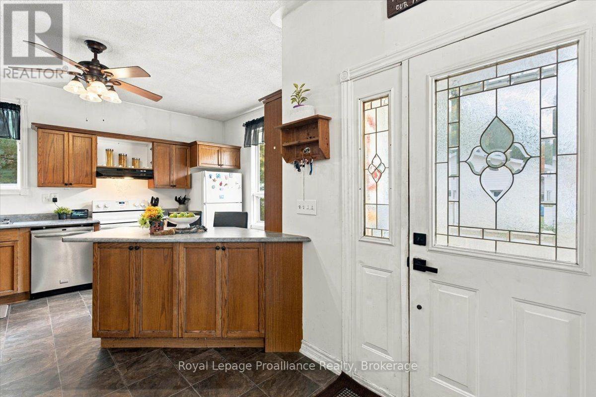 53 Hartin Road, Addington Highlands, Ontario  K0H 2G0 - Photo 7 - X13849734