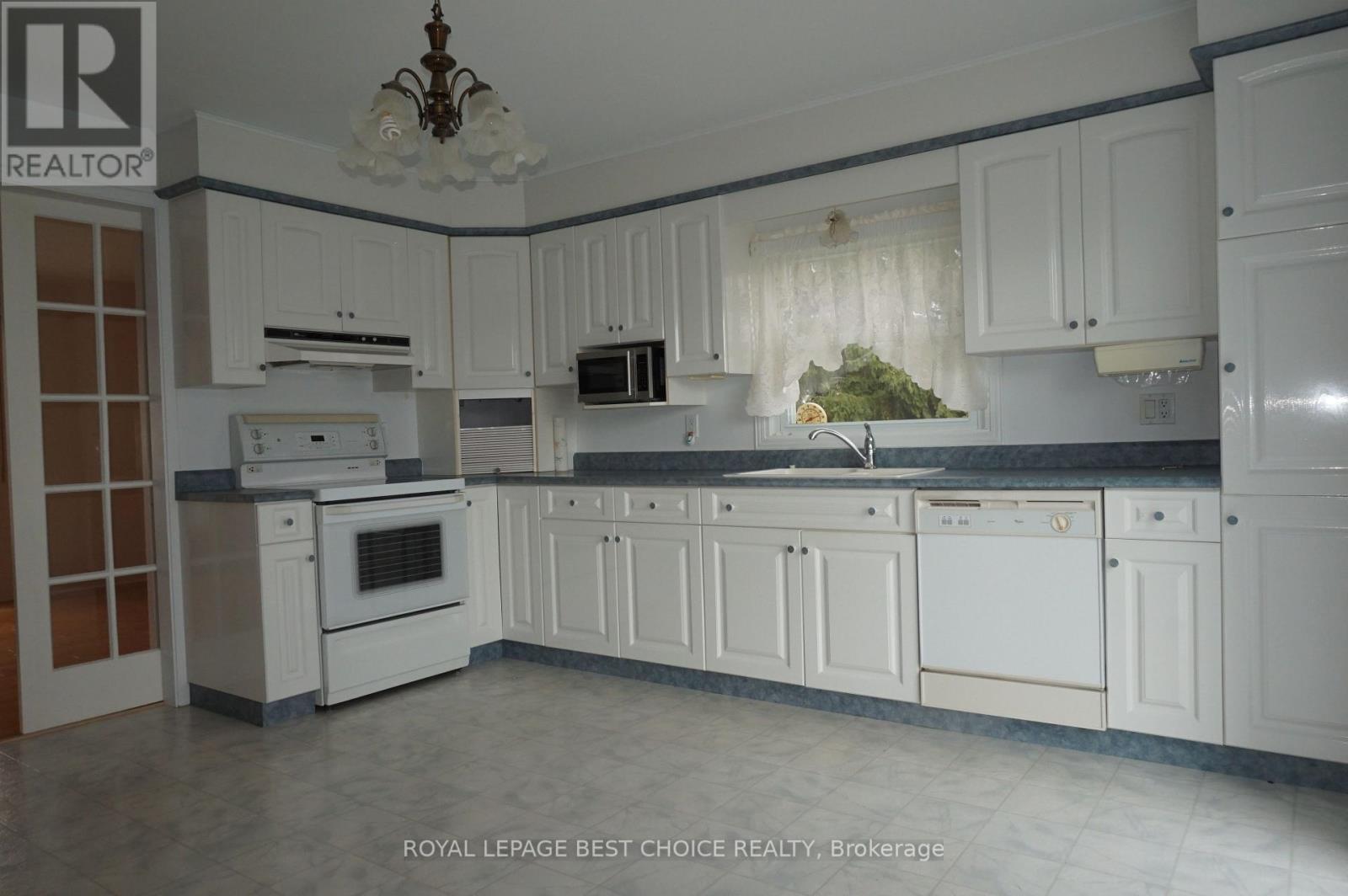 227 Meridian Avenue, Temiskaming Shores, Ontario  P0J 1K0 - Photo 4 - T13832168