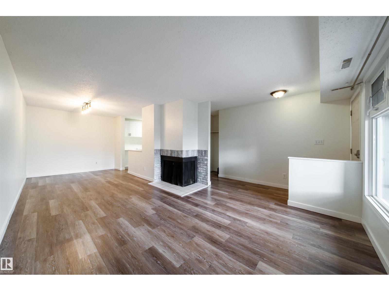 5898 172 ST NW