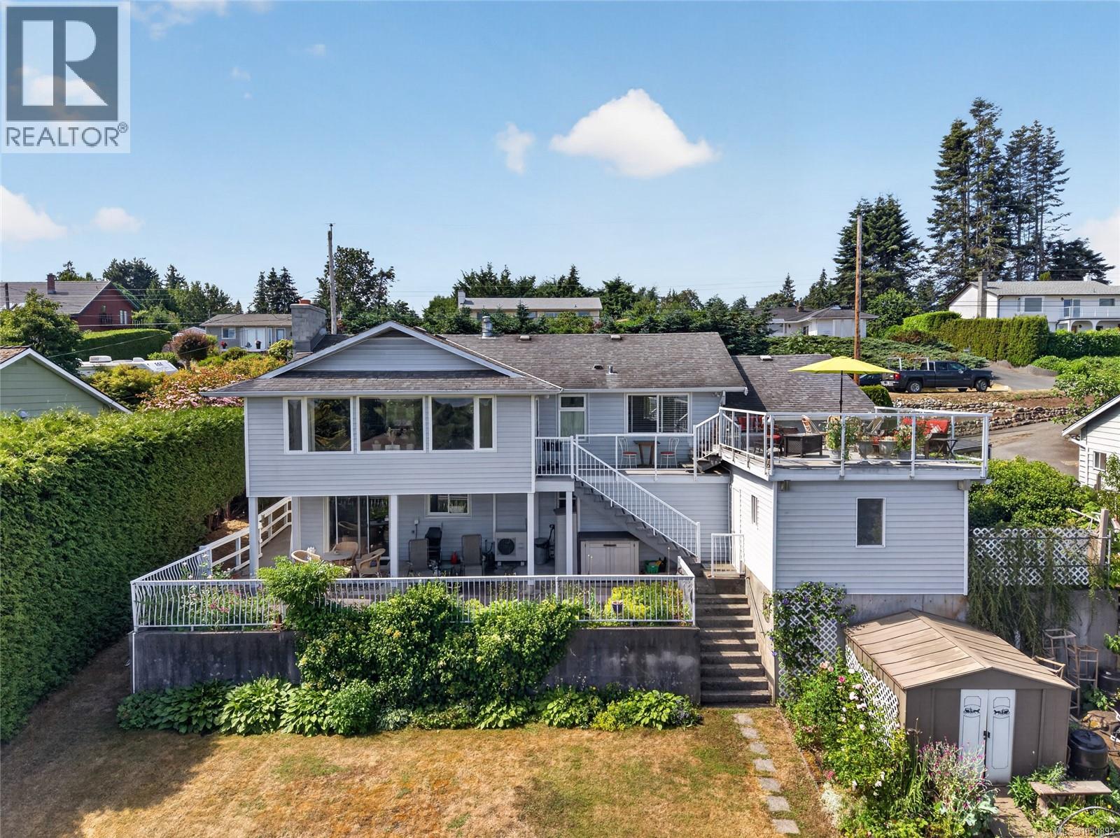 3798 Laurel Dr