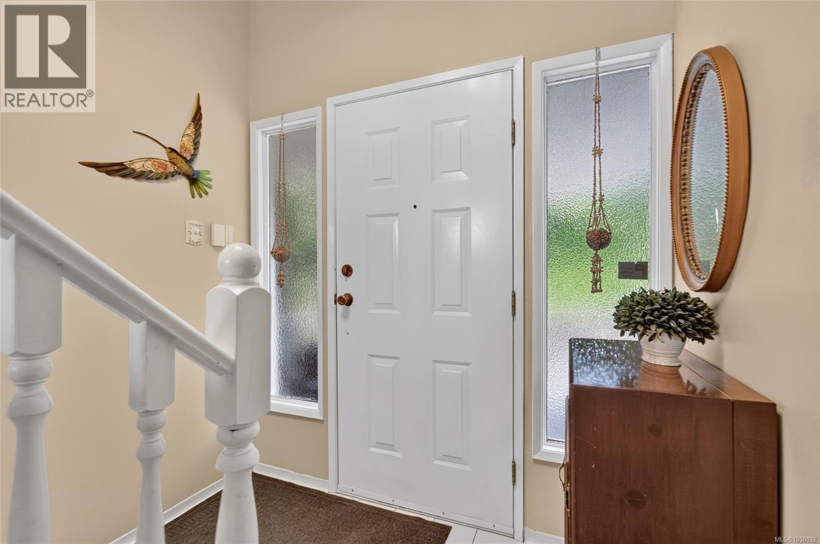 3798 Laurel Dr