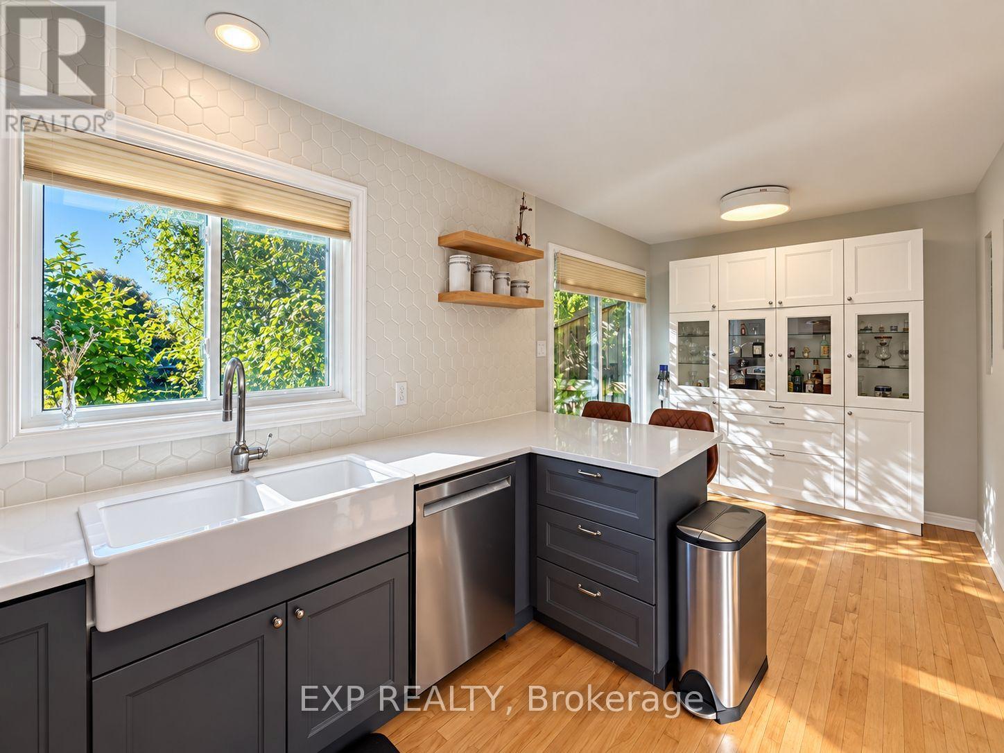 189 Dunbarton Court, Ottawa, Ontario  K1K 4L7 - Photo 3 - X13849570