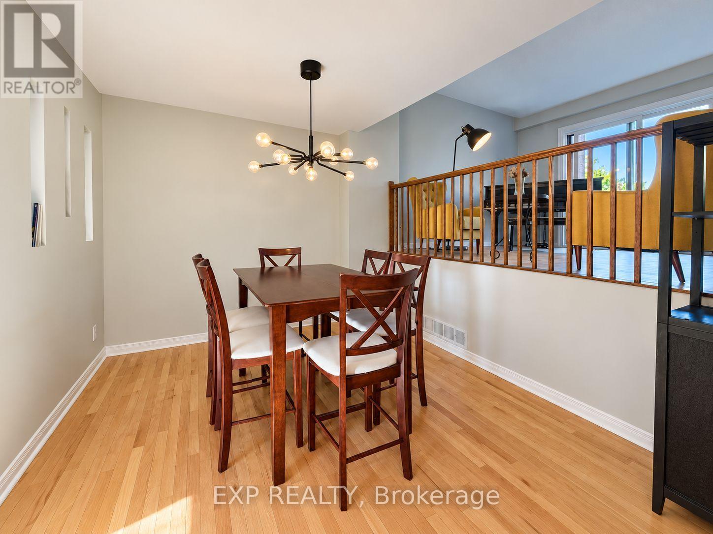 189 Dunbarton Court, Ottawa, Ontario  K1K 4L7 - Photo 4 - X13849570