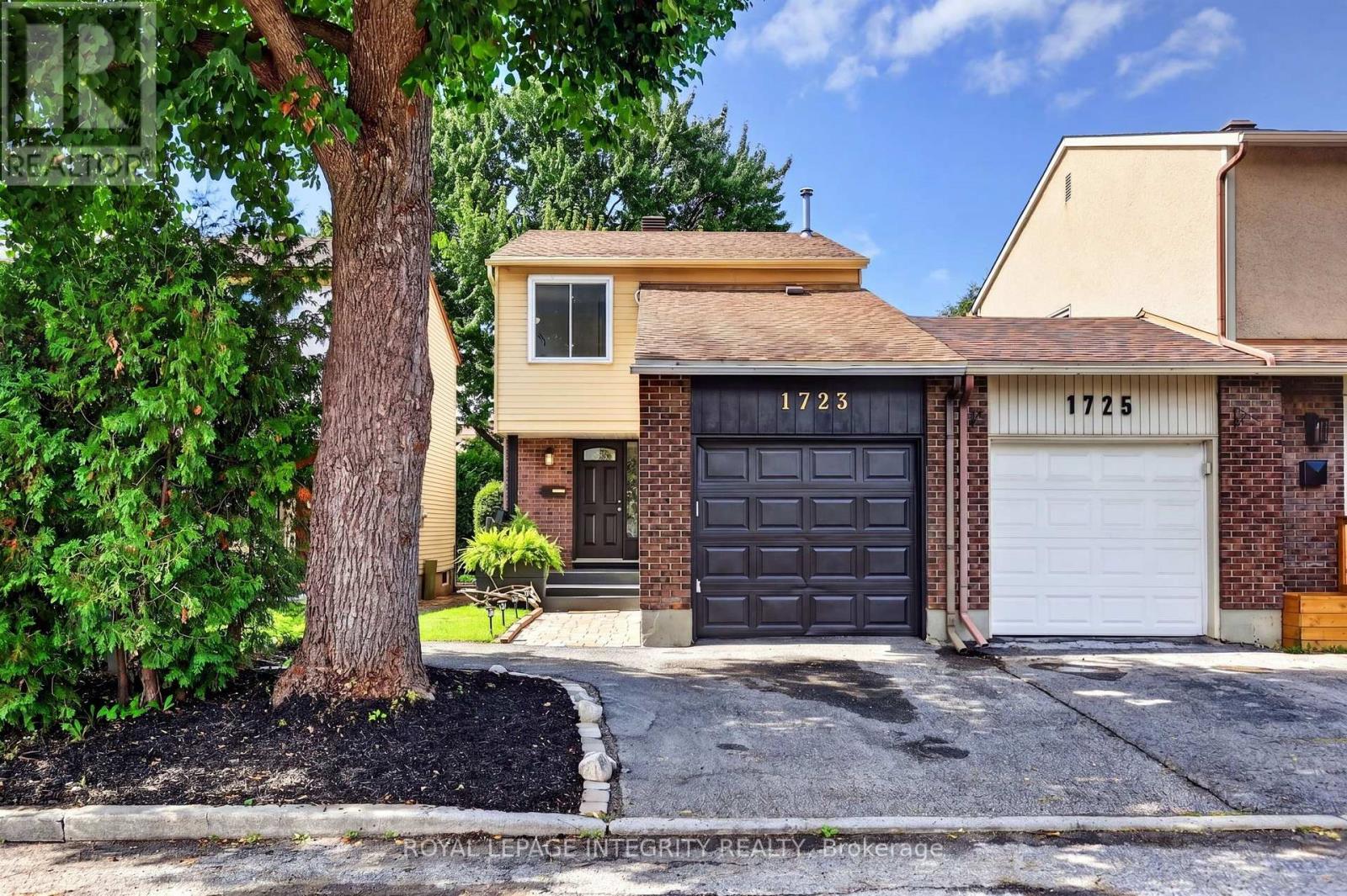 1723 LAFRANCE DRIVE, Ottawa, Ontario