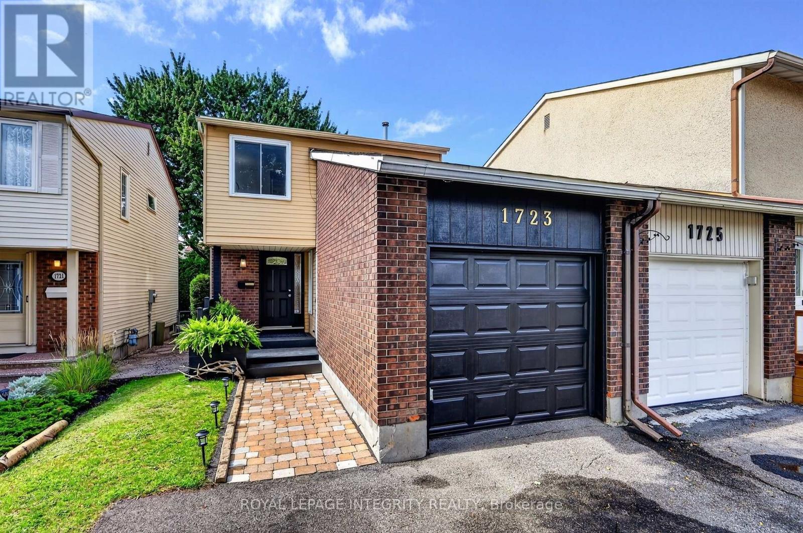 1723 Lafrance Drive, Ottawa, Ontario K1E 2H1 - Photo 2 - X13849586