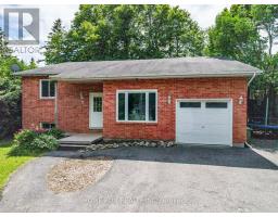 2 CARIBOU AVENUE, Ottawa, Ontario
