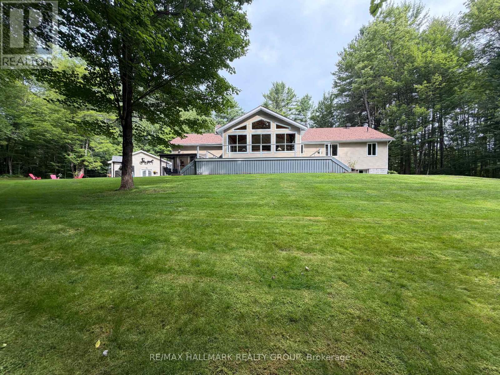 161 Barron Canyon Road, Laurentian Valley, Ontario K8A 6W7 - Photo 2 - X13849720