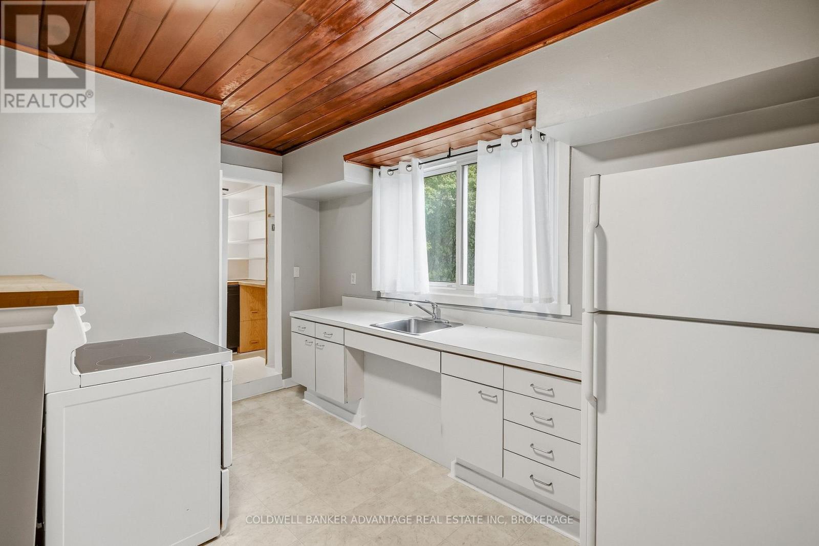368 Niagara Street, Welland (Prince Charles), Ontario L3C 1K9 - Photo 11 - X13849650