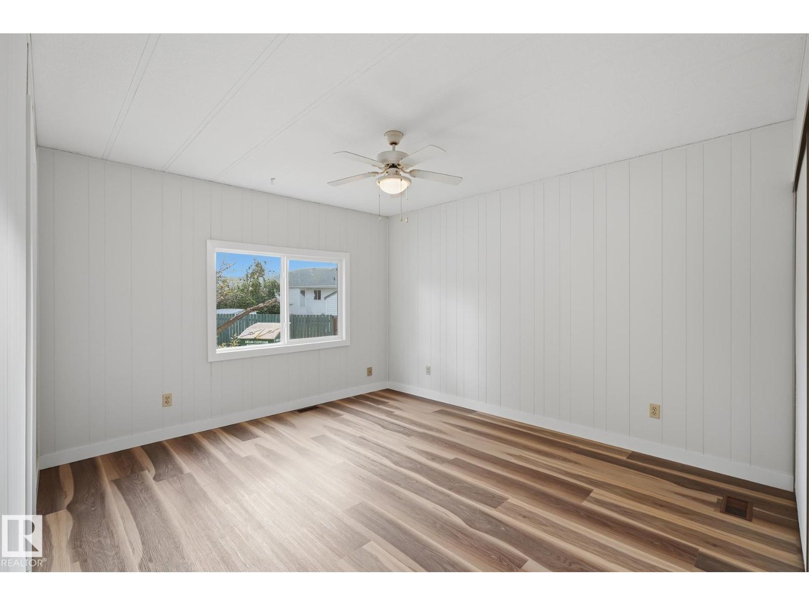 119 Parkland Acres