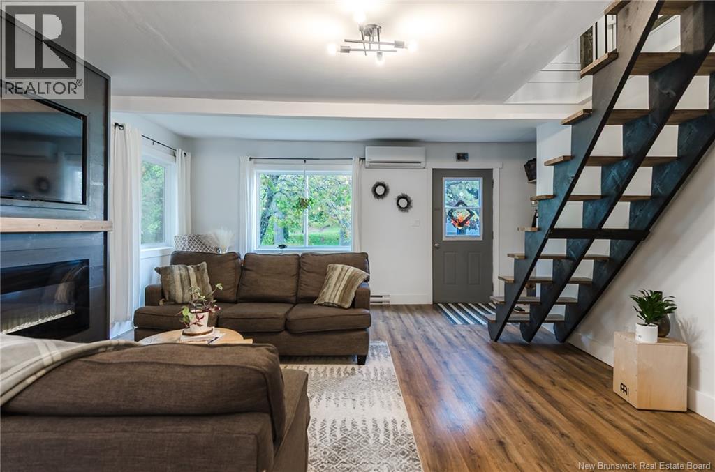 63 Stevens Road, Saint John, New Brunswick E2M 6X4 - Photo 7 - NB148865